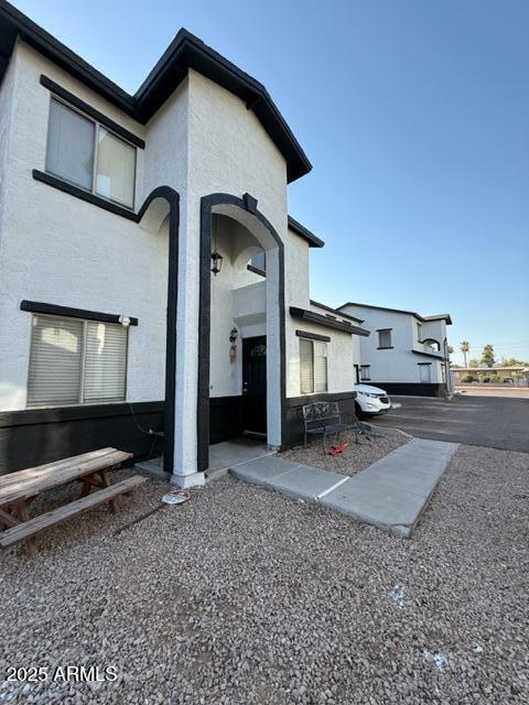property at 2205 W Morten Ave
