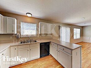 227 Spring Borough Dr in O'Fallon, MO - Building Photo - Building Photo