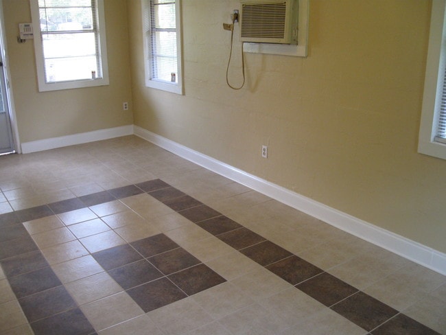 1358 N 23rd St in Baton Rouge, LA - Building Photo - Building Photo