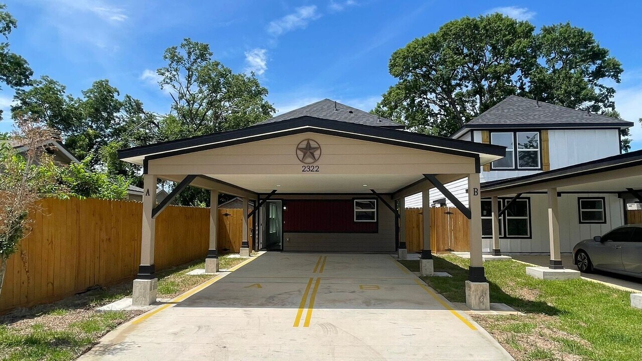 2322 Wavell St in Houston, TX - Foto de edificio