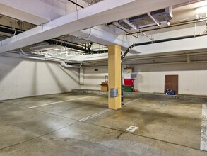 144 N Wetherly Dr, Unit 144 N. WETHERLY APARTMENT in West Hollywood, CA - Building Photo - Building Photo