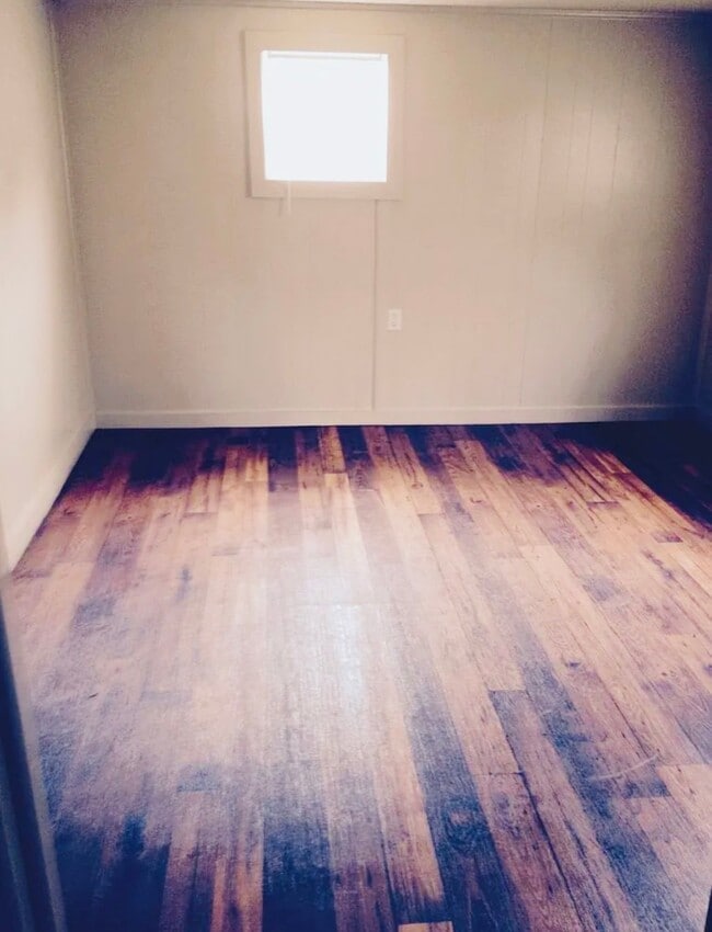 property at 118 Robinson Rd