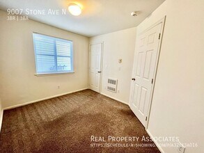 9007 Stone Ave N in Seattle, WA - Building Photo - Building Photo