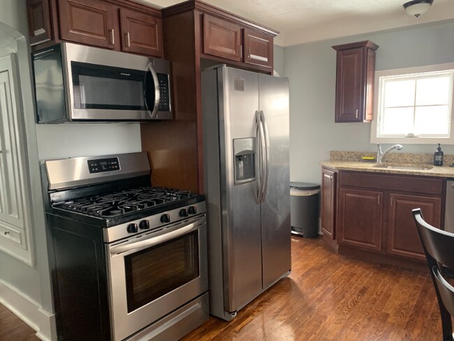 428 E Hayes Ave in Hazel Park, MI - Building Photo - Building Photo