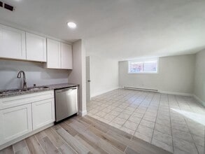 592 American Legion Hwy in Boston, MA - Building Photo - Building Photo