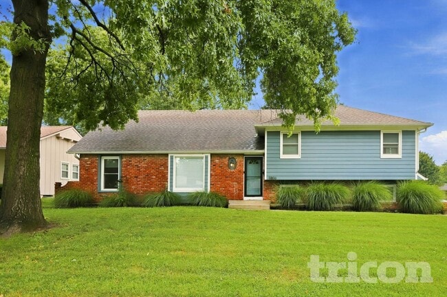 property at 11806 W 52nd Ter