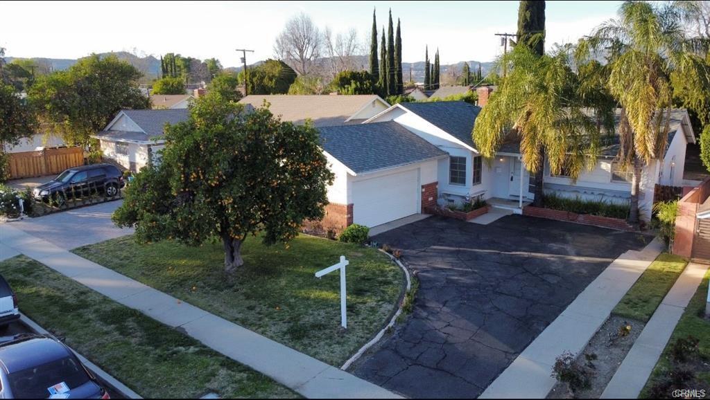 20335 Londelius St in Los Angeles, CA - Building Photo