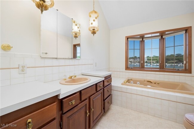 property at 4591 S Memorial Shoreway Dr