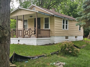 1957 Hatch Ave in Benton Harbor, MI - Building Photo - Building Photo