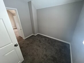 129 Pratt St in Greenfield, IN - Foto de edificio - Building Photo