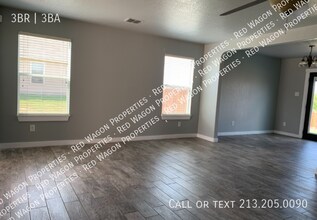 25243 Cambridge Wl in San Antonio, TX - Building Photo - Building Photo