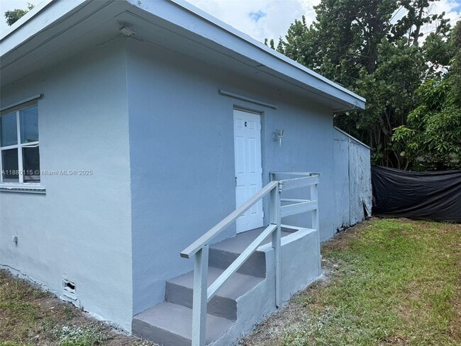 property at 2813 Dewey St