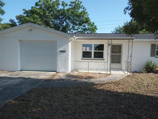 3433 Atlantis Dr in Holiday, FL - Building Photo - Building Photo