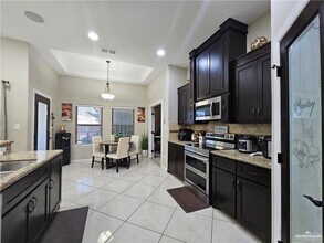21 Radiant Ln in Edinburg, TX - Building Photo - Building Photo