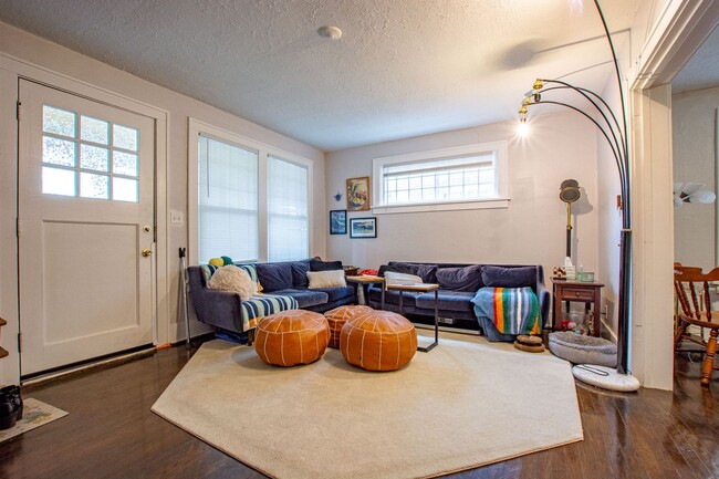 property at 4934-4936 Davenport St