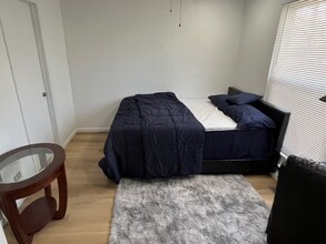 771 Marilyn Ave, Unit B310 in Glendale Heights, IL - Building Photo - Building Photo