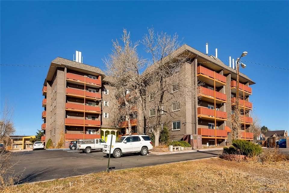 3047 W 47th Ave, Unit 110 in Denver, CO - Foto de edificio