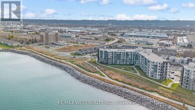 101-101 Shoreview Pl in Hamilton, ON - Building Photo - Building Photo