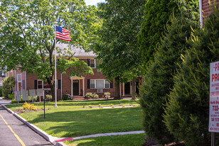 Lincoln Gardens Apartments