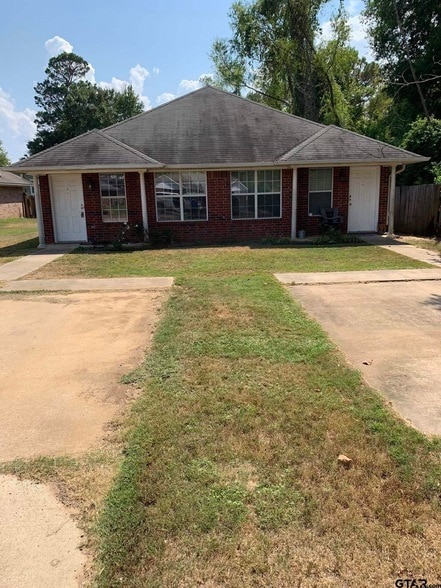 113 Elm Creek Dr in Maud, TX - Building Photo - Building Photo