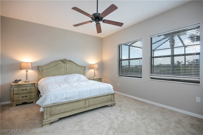 property at 1466 Artesia Dr W