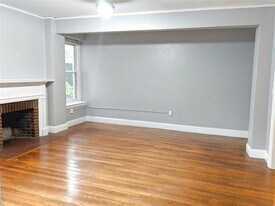7 Craigie Cir, Unit 4 in Cambridge, MA - Building Photo