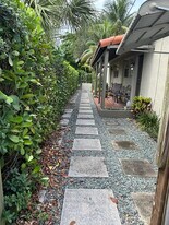 2024 Taylor St, Unit 2024 Taylor street in Hollywood, FL - Building Photo