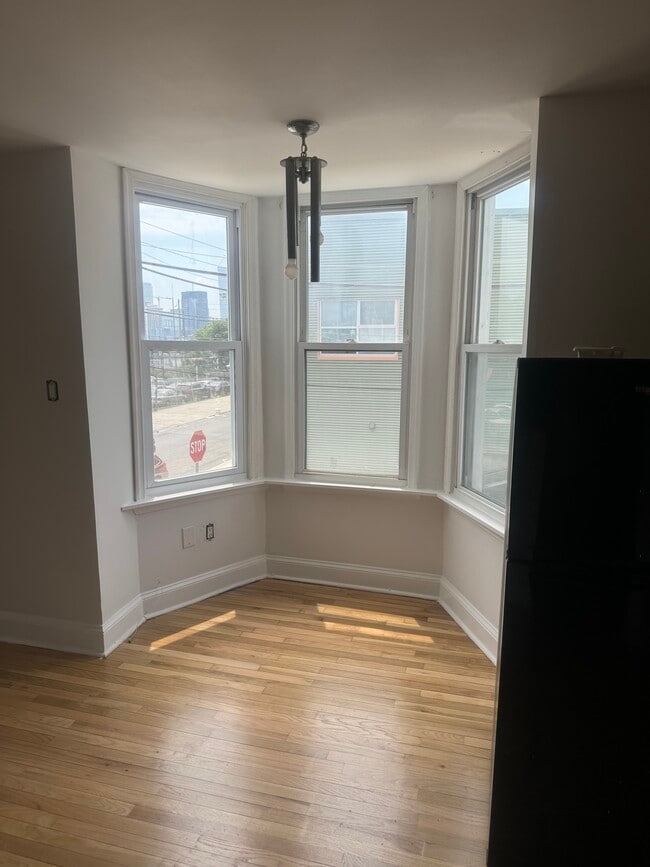 524 N 31st St, Unit 2 in Philadelphia, PA - Building Photo - Building Photo
