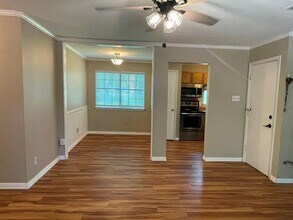 6211 Chesterfield Ave in Austin, TX - Building Photo - Building Photo