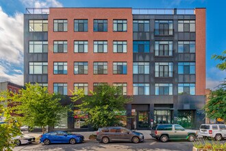 228 Clifton Pl in Brooklyn, NY - Foto de edificio - Building Photo