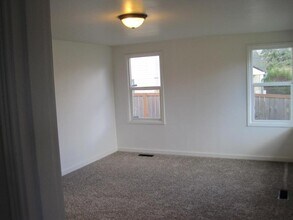 12031 71st Ave S in Seattle, WA - Building Photo - Building Photo