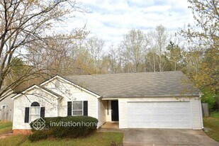 265 Village Dr in Mcdonough, GA - Building Photo
