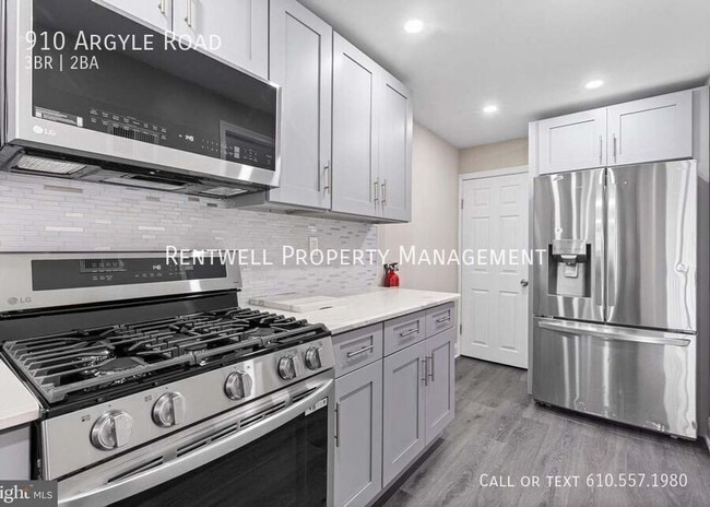 property at 910 Argyle Rd