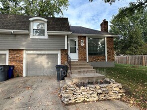 800 S Willow Dr in Olathe, KS - Building Photo - Building Photo