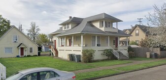 620 SW 4th Ave in Albany, OR - Building Photo