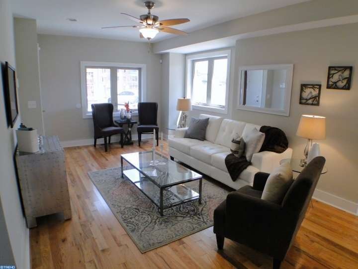 118 W Laurel St in Philadelphia, PA - Building Photo