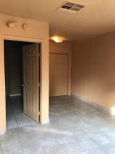 619 Val Verde St in El Paso, TX - Building Photo - Building Photo