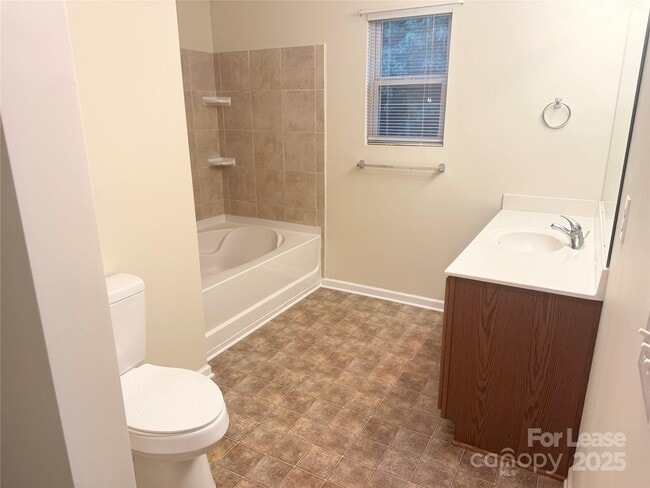 815 Fescue Ct in Charlotte, NC - Building Photo - Building Photo