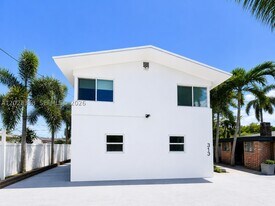 313 SW 1st St in Hallandale Beach, FL - Building Photo