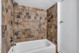 238 2nd St in Jersey City, NJ - Building Photo - Building Photo