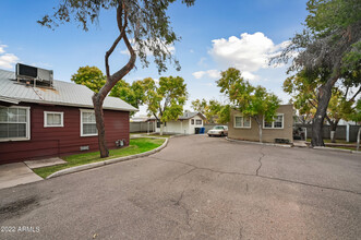 217 S Sirrine in Mesa, AZ - Building Photo - Building Photo