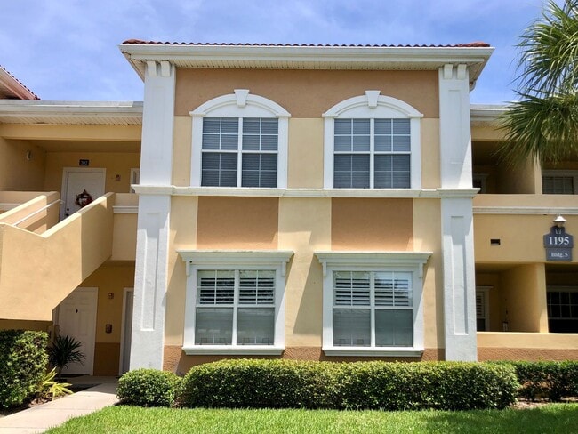 property at 1195 Villagio Cir