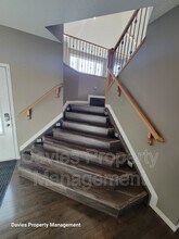 8380 Shaske Crescent NW in Edmonton, AB - Building Photo - Building Photo