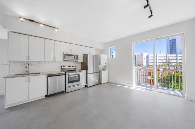 property at 1536 NW 15th Ave