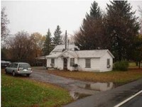 878 State Highway 420 in Brasher Falls, NY - Foto de edificio - Building Photo