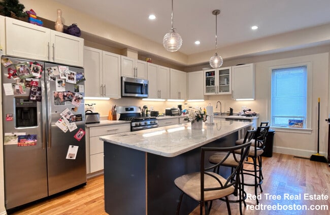 property at 122 Tremont St