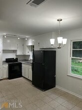 2581 Oak Cir in Ellenwood, GA - Building Photo - Building Photo