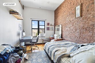 93 Seigel St in Brooklyn, NY - Building Photo - Building Photo