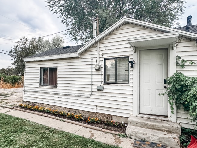property at 1376 W 600 S