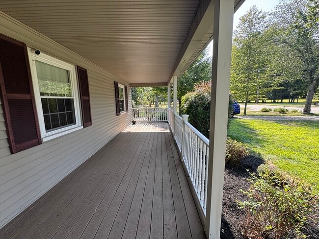 110 Highland Ave in Attleboro, MA - Building Photo - Building Photo